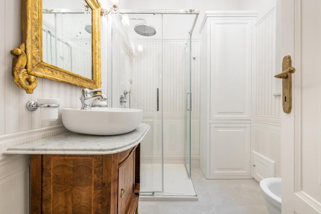 Regina Elena - Antica Dimora, Bastione S. Remy Apartment Каляри Екстериор снимка